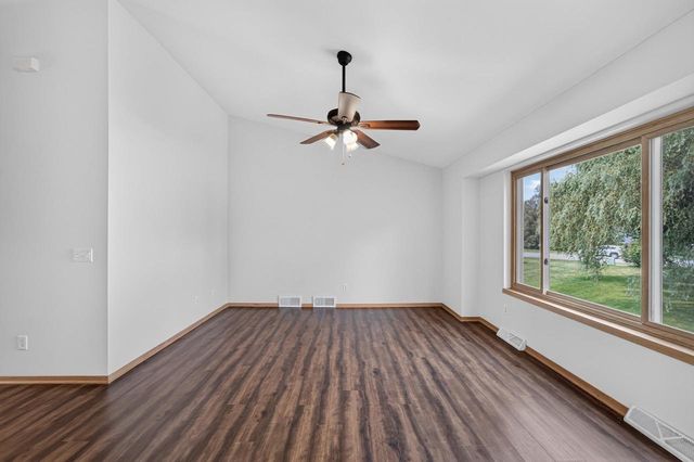 1030 Carriage Drive, Sun Prairie, WI 53590