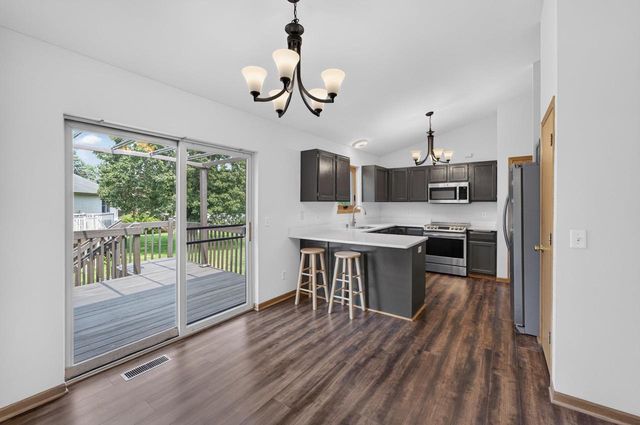 1030 Carriage Drive, Sun Prairie, WI 53590