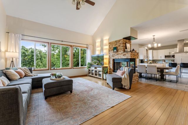 271 E Garvin Heights Road, Winona, MN 55987