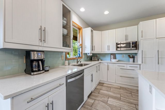 271 E Garvin Heights Road, Winona, MN 55987