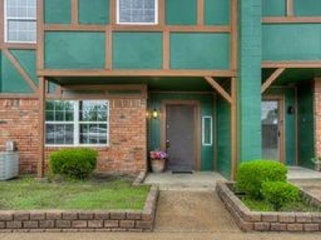 2624 N Ann Arbor Street 106, Oklahoma City, OK 73127