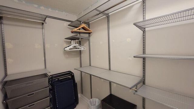 101 N Birch Road 204, Fort Lauderdale, FL 33304