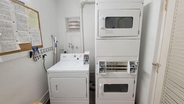 101 N Birch Road 204, Fort Lauderdale, FL 33304