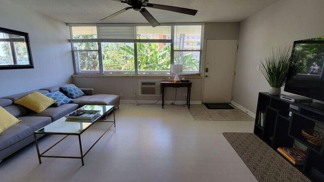 101 N Birch Road 204, Fort Lauderdale, FL 33304