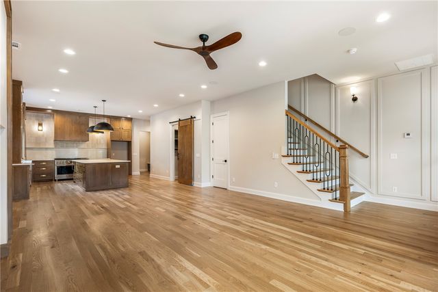 1031 NW A Street, Bentonville, AR 72712