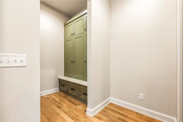1031 NW A Street, Bentonville, AR 72712