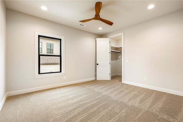 1031 NW A Street, Bentonville, AR 72712