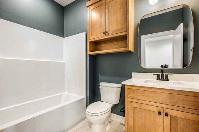 1031 NW A Street, Bentonville, AR 72712