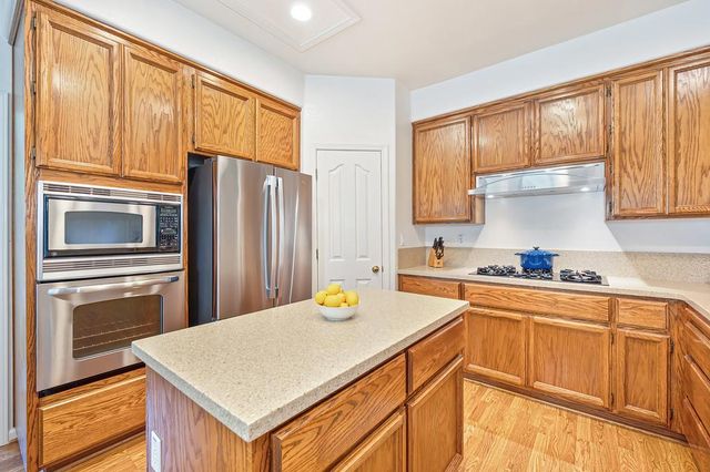 349 Brennen Cir, Roseville, CA 95678