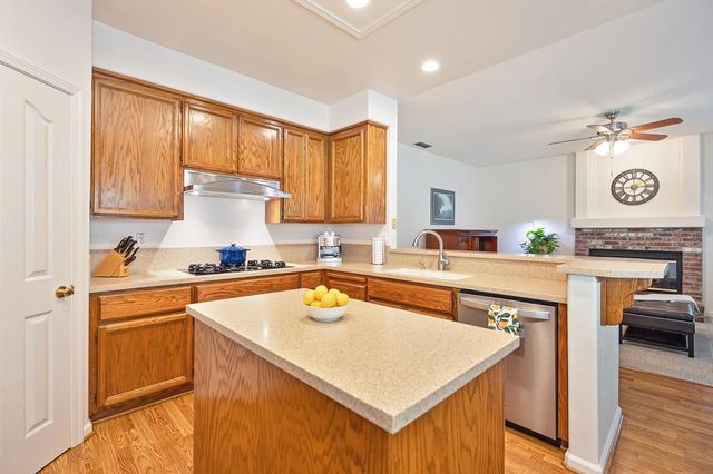 349 Brennen Cir, Roseville, CA 95678