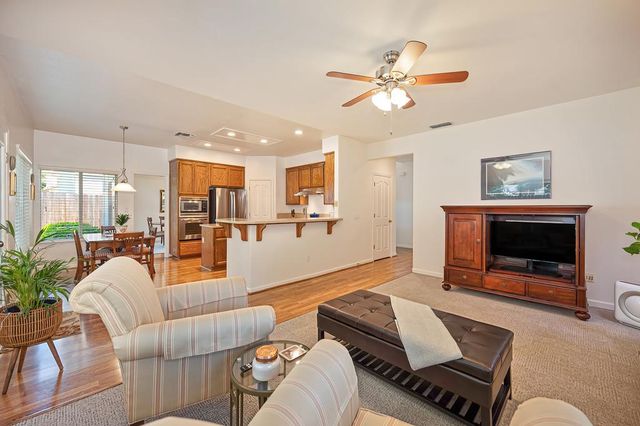 349 Brennen Cir, Roseville, CA 95678