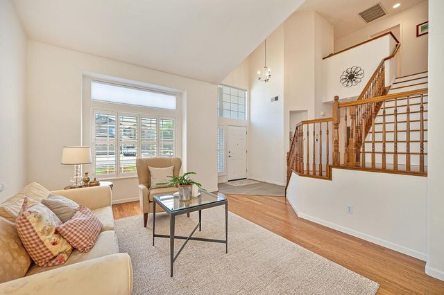 349 Brennen Cir, Roseville, CA 95678