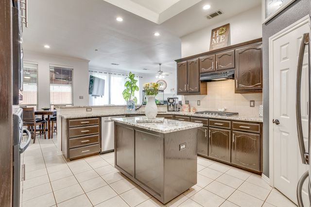 4524 Embercrest Lane, Fort Worth, TX 76123