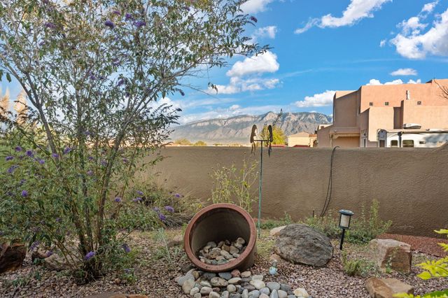 5740 Miller Road NE, Rio Rancho, NM 87144