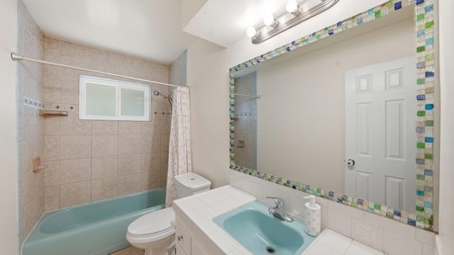 2607 W Dartmouth Avenue, Visalia, CA 93277