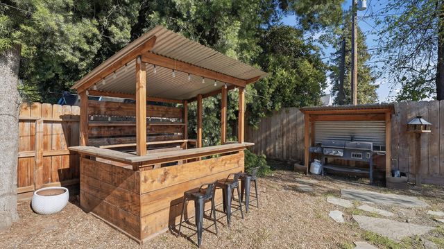 2607 W Dartmouth Avenue, Visalia, CA 93277