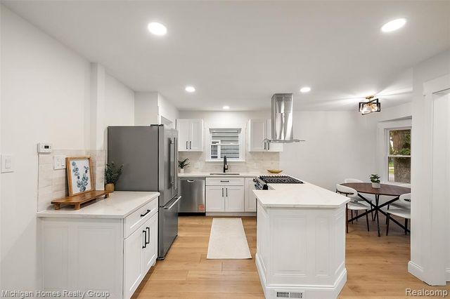 235 Flowerdale Street Street, Ferndale, MI 48220