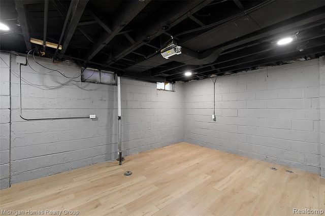 235 Flowerdale Street Street, Ferndale, MI 48220