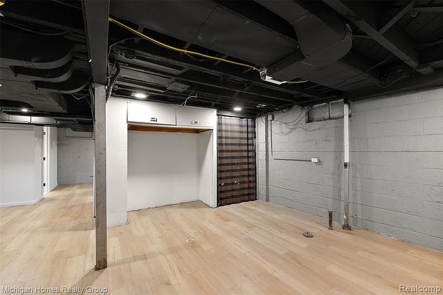 235 Flowerdale Street Street, Ferndale, MI 48220