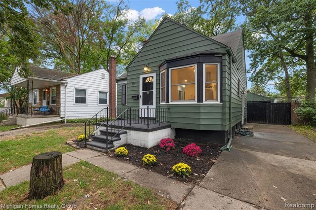 235 Flowerdale Street Street, Ferndale, MI 48220