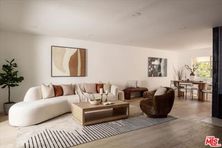 9761 Via Pavia, Burbank, CA 91504