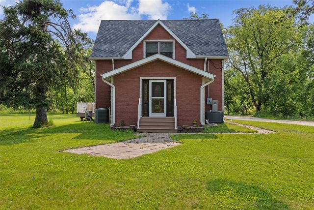 4427 J Street SW, Cedar Rapids, IA 52404