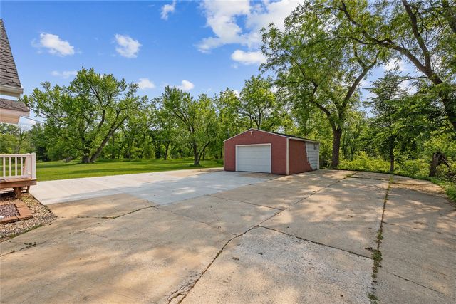 4427 J Street SW, Cedar Rapids, IA 52404