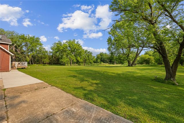 4427 J Street SW, Cedar Rapids, IA 52404