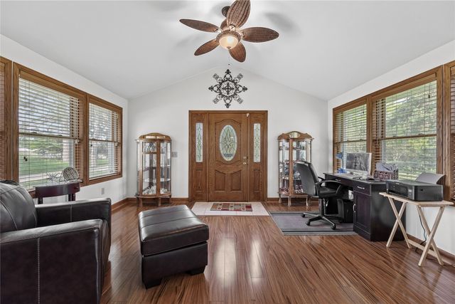 4427 J Street SW, Cedar Rapids, IA 52404