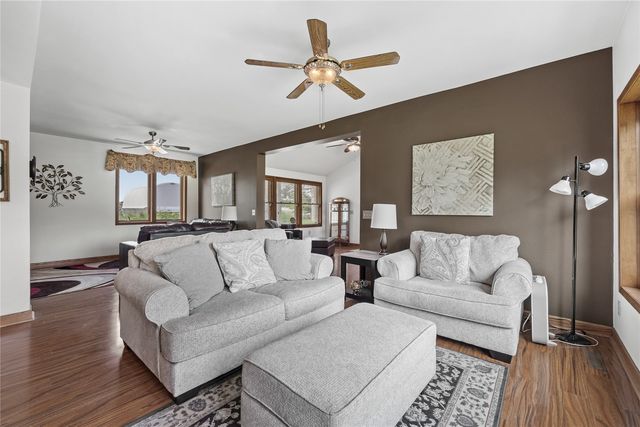 4427 J Street SW, Cedar Rapids, IA 52404