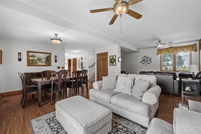 4427 J Street SW, Cedar Rapids, IA 52404