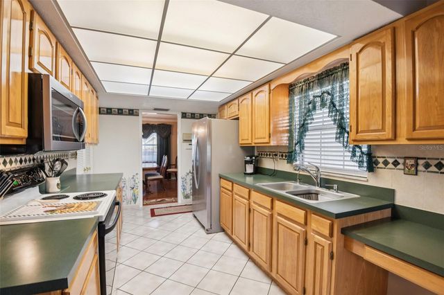 8319 TERRACEWOOD CIRCLE, Tampa, FL 33615