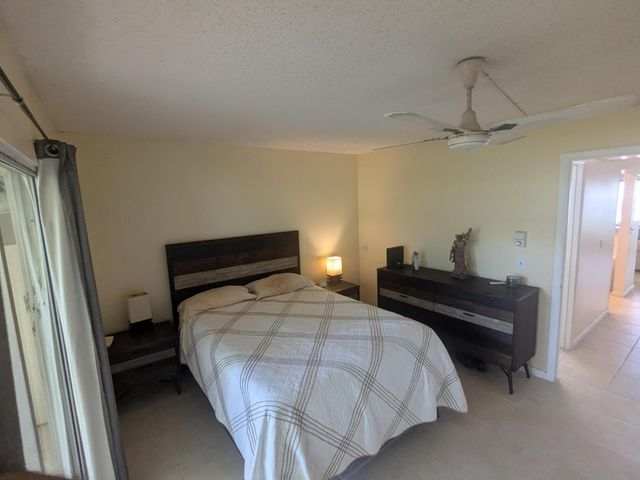 6 Ventnor A Drive, Deerfield Beach, FL 33442