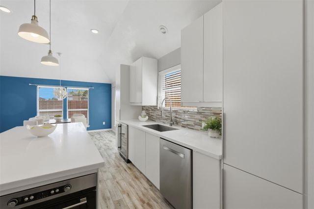 13006 Wedgewater Lane, Pearland, TX 77584