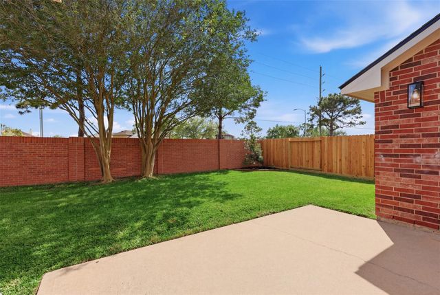 13006 Wedgewater Lane, Pearland, TX 77584