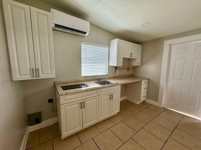 1310 W BURGER STREET 2, Tampa, FL 33604