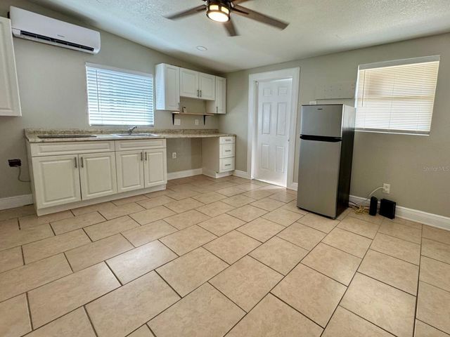 1310 W BURGER STREET 2, Tampa, FL 33604