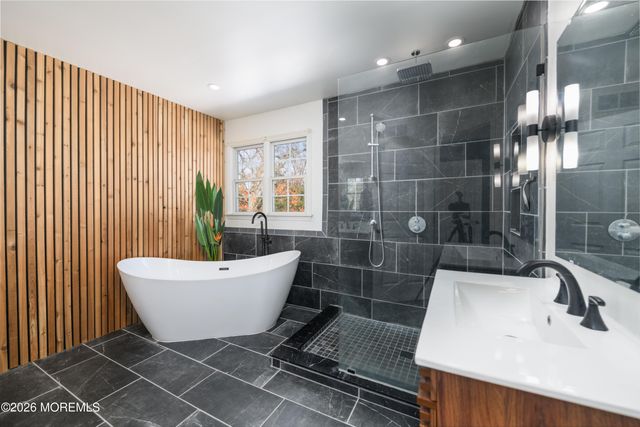 248 Compass Road, Manahawkin, NJ 08050