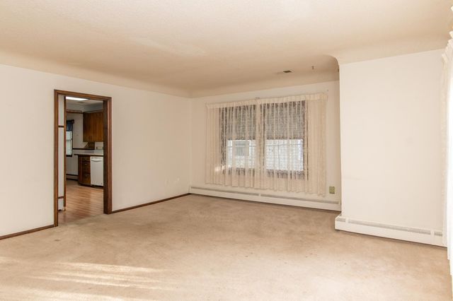 2724 France Avenue N, Robbinsdale, MN 55422