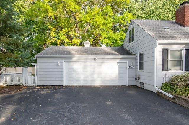 2724 France Avenue N, Robbinsdale, MN 55422