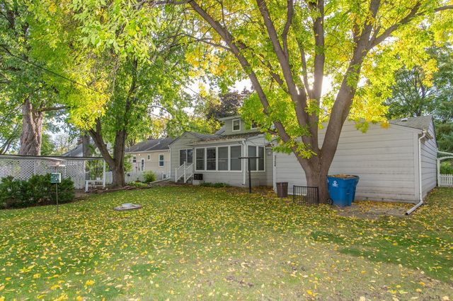 2724 France Avenue N, Robbinsdale, MN 55422