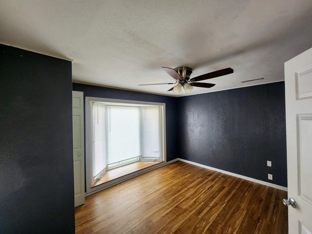 4558 State Route Cc, West Plains, MO 65775