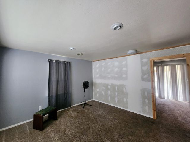 4558 State Route Cc, West Plains, MO 65775