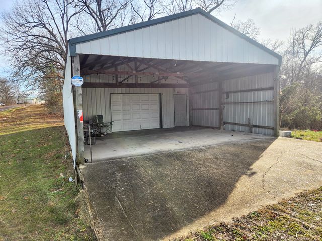 4558 State Route Cc, West Plains, MO 65775