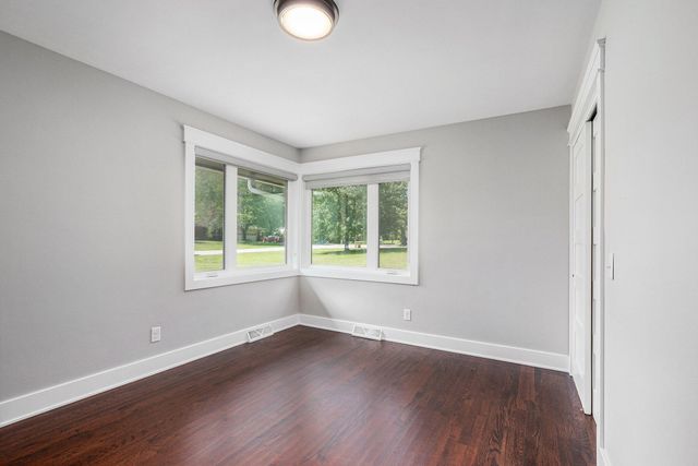 3804 Sunset Drive, Valparaiso, IN 46383