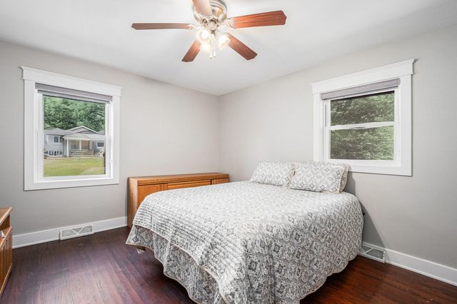 3804 Sunset Drive, Valparaiso, IN 46383