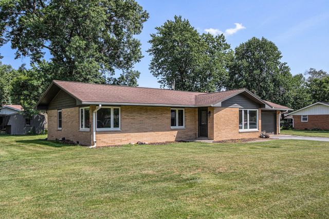 3804 Sunset Drive, Valparaiso, IN 46383