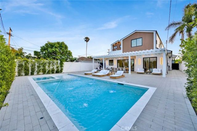 706 S Kenneth Road, Burbank, CA 91501