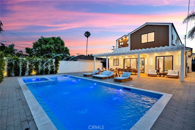 706 S Kenneth Road, Burbank, CA 91501