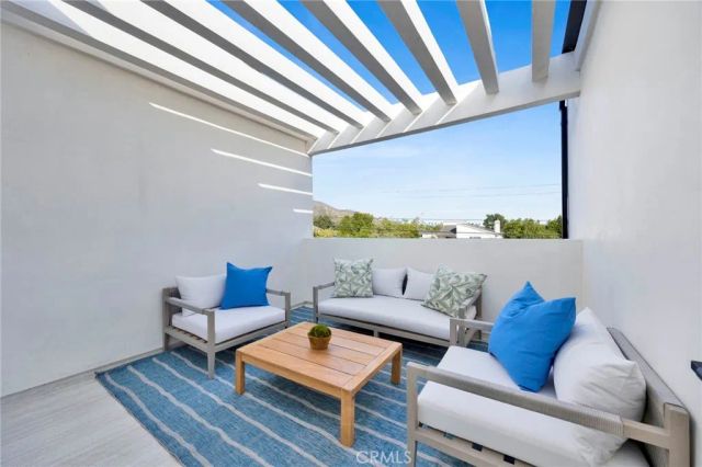 706 S Kenneth Road, Burbank, CA 91501